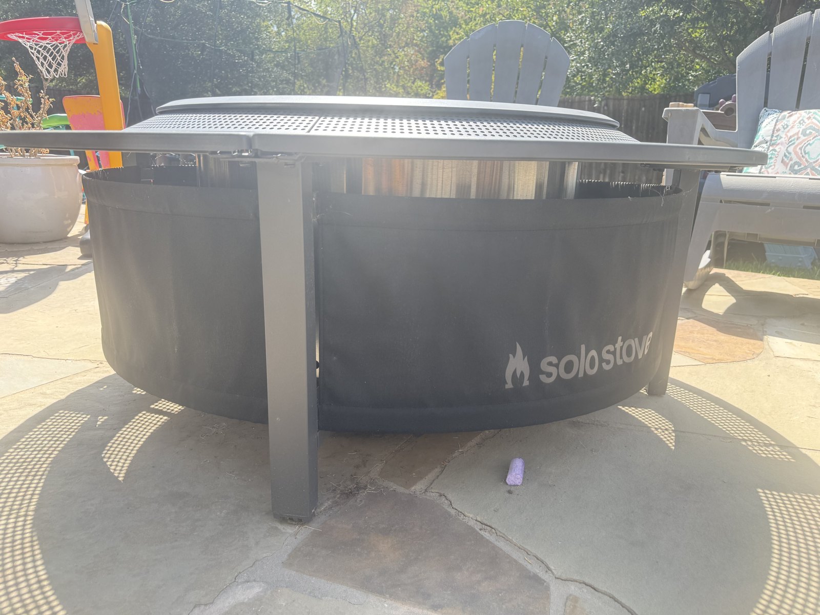 The Yukon between burns: stand under it, lid closed on top, doing its patio table impression
